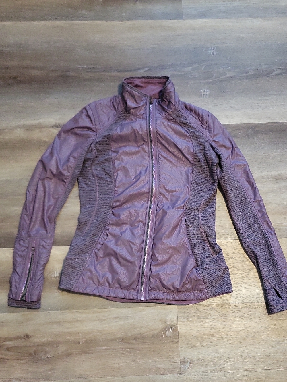 Lululemon Women's Lightweight Quilted Jacket - Plum